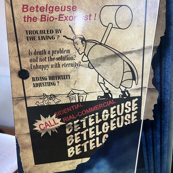 Mezco Living Dead Doll: Beetlejuice The Bio-Exorcist - Picture 6 of 10